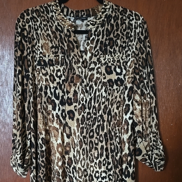 Black and Tan Relaxed Blouse with Mandarin Collar - Picture 1 of 1